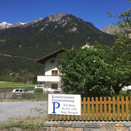 Haus-Nummer 355 Bei Renate & Roland Pfunds Exterior photo