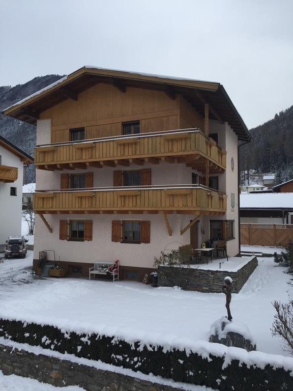 Haus-Nummer 355 Bei Renate & Roland Pfunds Exterior photo
