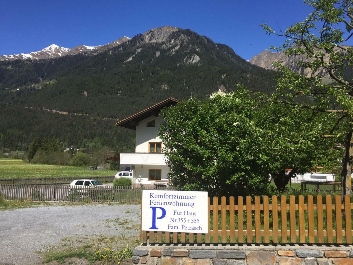 Haus-Nummer 355 Bei Renate & Roland Pfunds Exterior photo